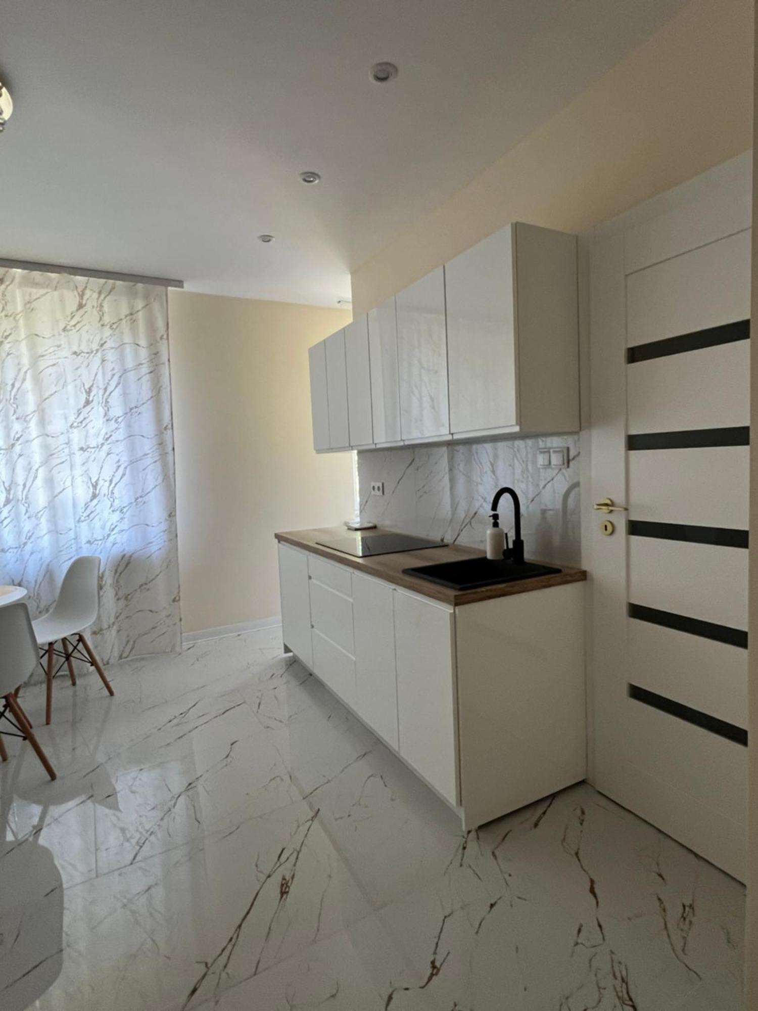 Nowe Luksusowe Apartamenty Manufaktura-Prywatny Na Wylacznosc-Wanna-Zamykany Ogrodzony Parking, Blok,Niskie Pietro-Cisza I Spokoj วูดช์ ภายนอก รูปภาพ